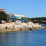 16053a * Pula